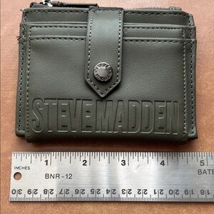 Steve Madden small wallet green gunmetal